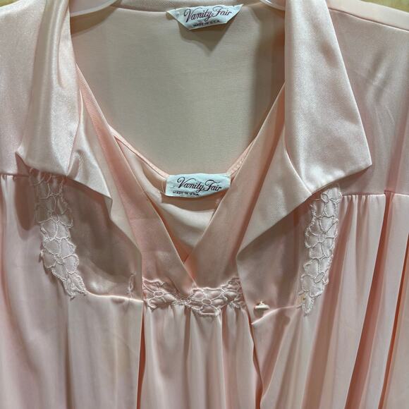 Vintage Vanity Fair Pink Nylon Nightgown & Robe Set Size 40 Peignoir Lace USA - Picture 6 of 6
